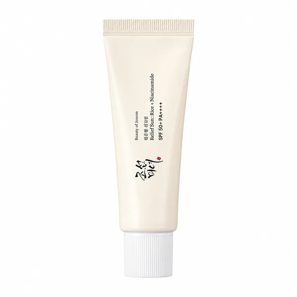 Beauty of Joseon Relief Sun: Rice + Probiotics SPF50+ PA++++, tubo color crema cerrado sobre fondo blanco