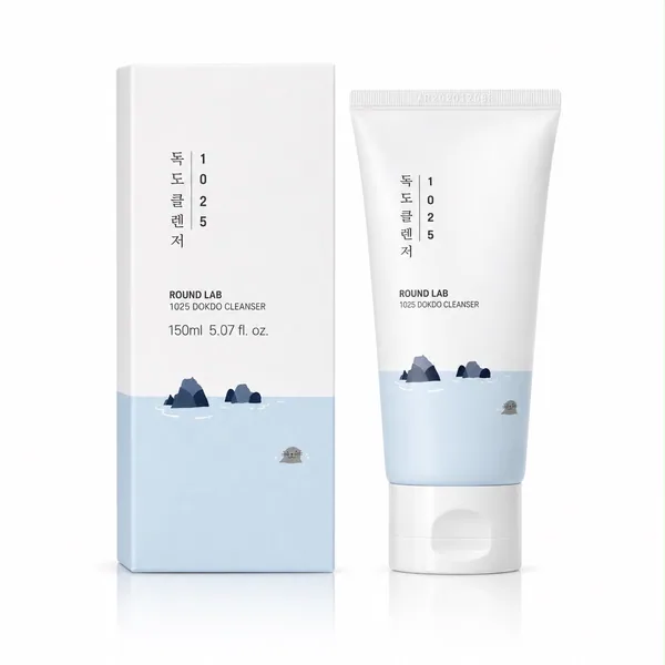 ROUND LAB 1025 Dokdo Cleanser, envase cerrado sobre fondo claro