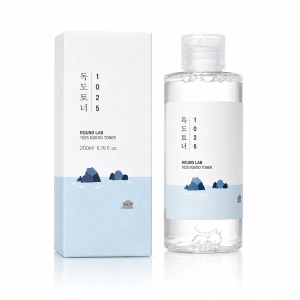 ROUND LAB 1025 Dokdo Toner, envase cerrado sobre fondo claro